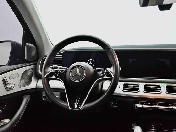 Фото 28 - Mercedes-Benz GLE-Class