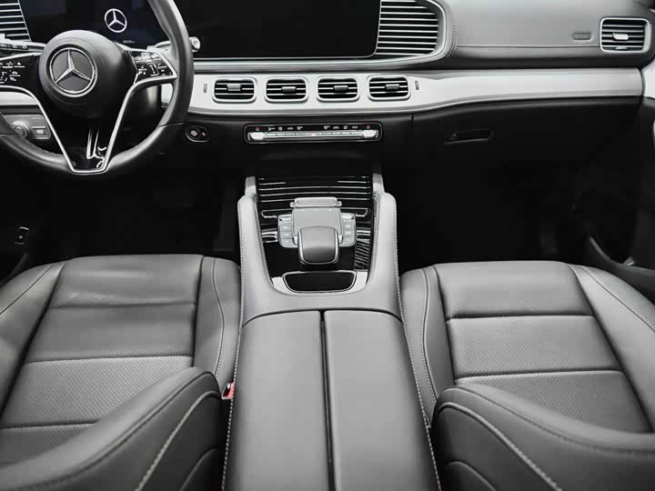 Фото 33 - Mercedes-Benz GLE-Class