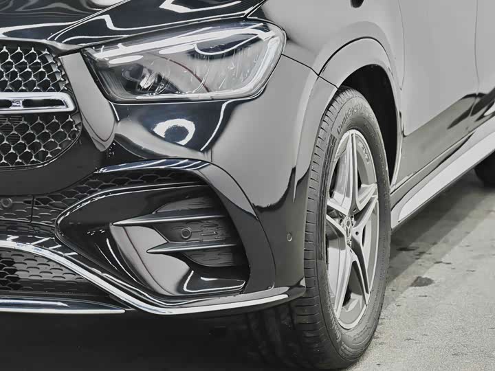 Фото 9 - Mercedes-Benz GLE-Class