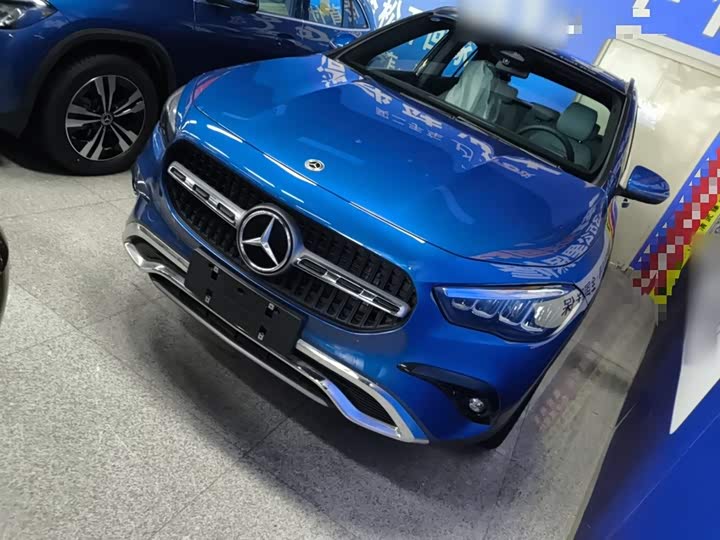 Фото 1 - Mercedes-Benz GLA-Class