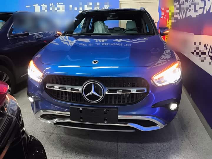 Фото 3 - Mercedes-Benz GLA-Class
