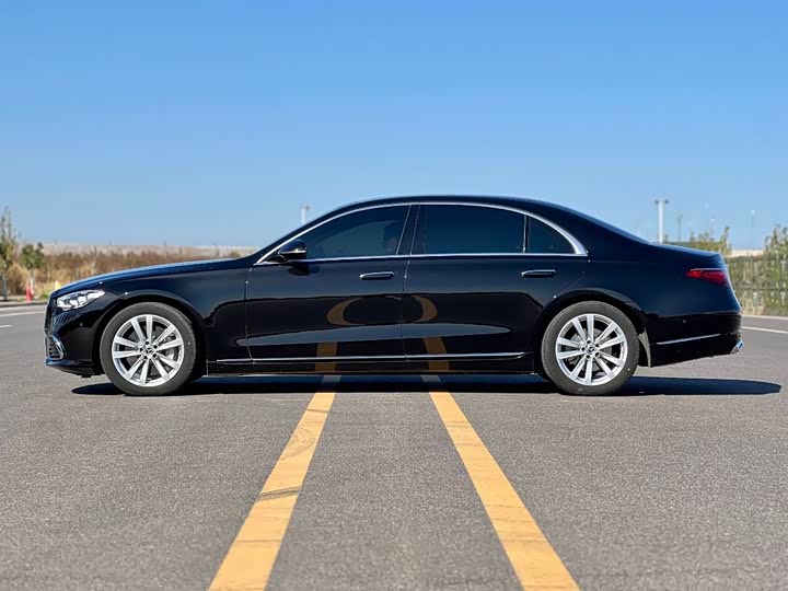 Фото 3 - Mercedes-Benz S-Class