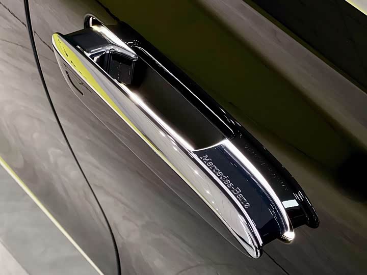 Фото 9 - Mercedes-Benz S-Class