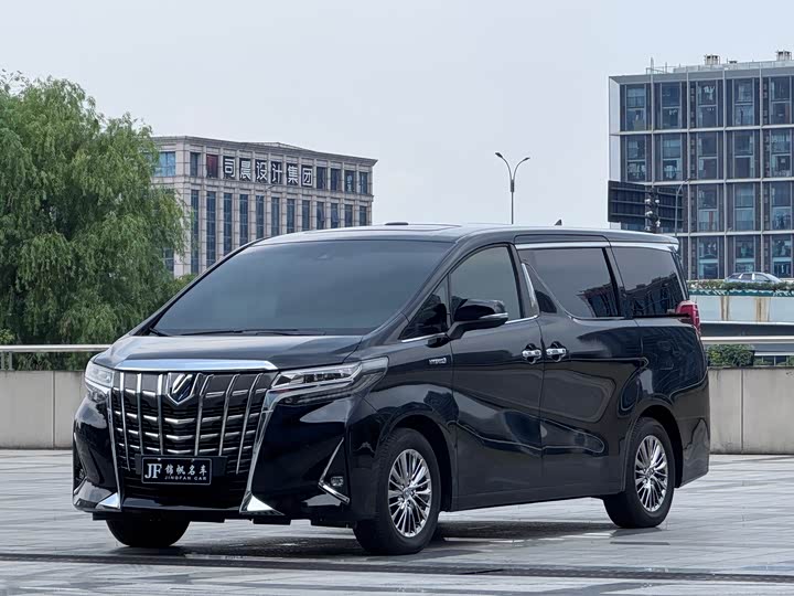 Фото 2 - Toyota Alphard