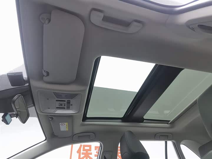 Фото 14 - Toyota RAV4