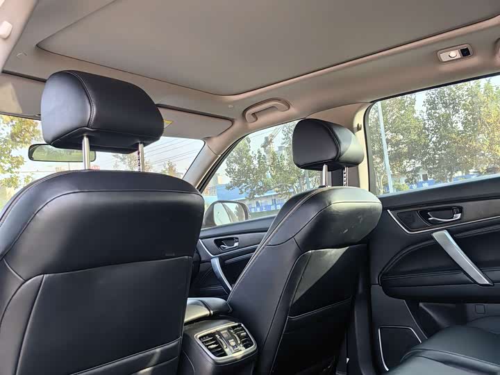 Фото 13 - Honda Avancier