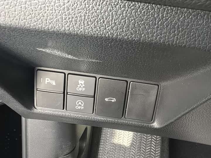 Фото 6 - Honda Avancier