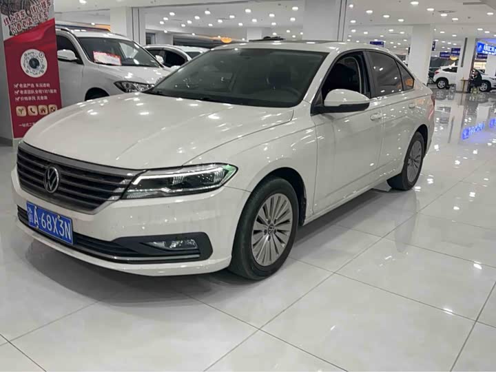 Фото 1 - Volkswagen Lavida