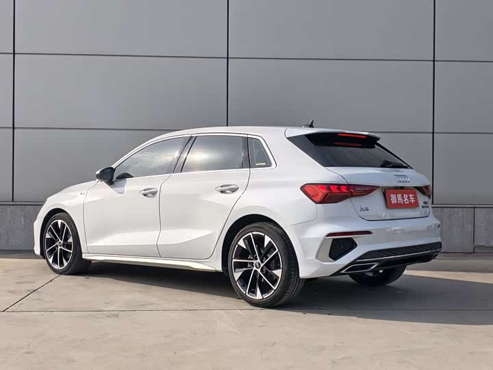 Фото 5 - Audi A3