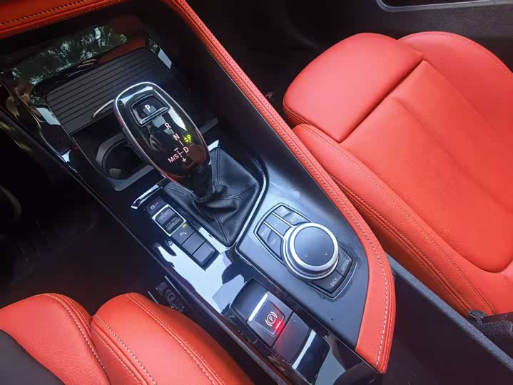 Фото 10 - BMW X2