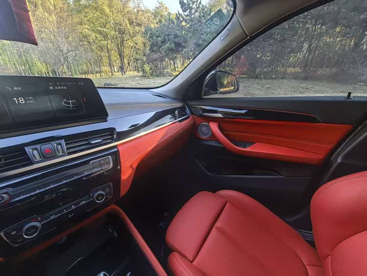 Фото 12 - BMW X2