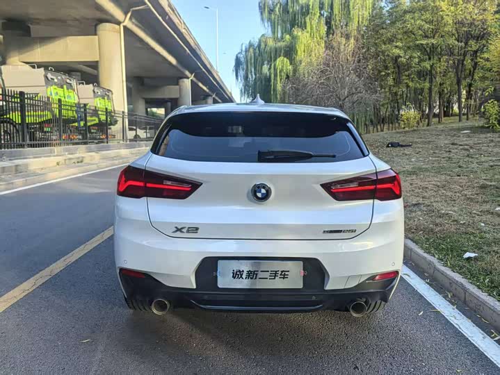 Фото 18 - BMW X2