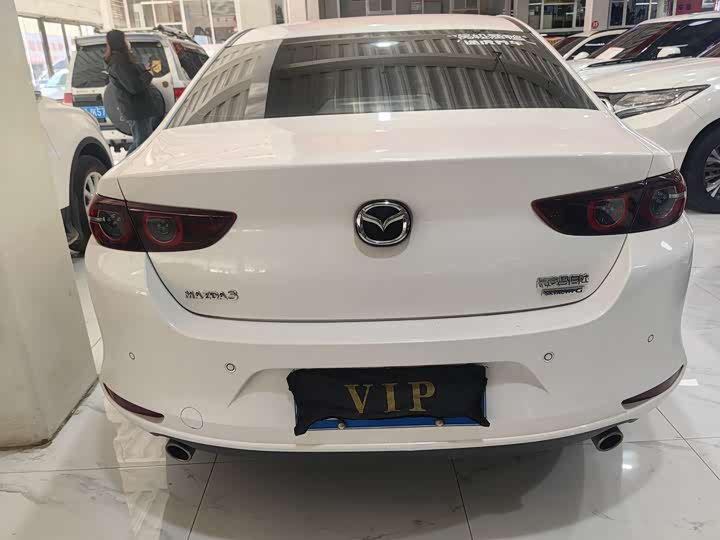 Фото 10 - Mazda 3 (Axela)