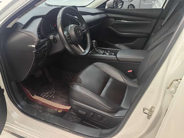 Фото 5 - Mazda 3 (Axela)