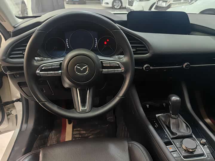 Фото 9 - Mazda 3 (Axela)