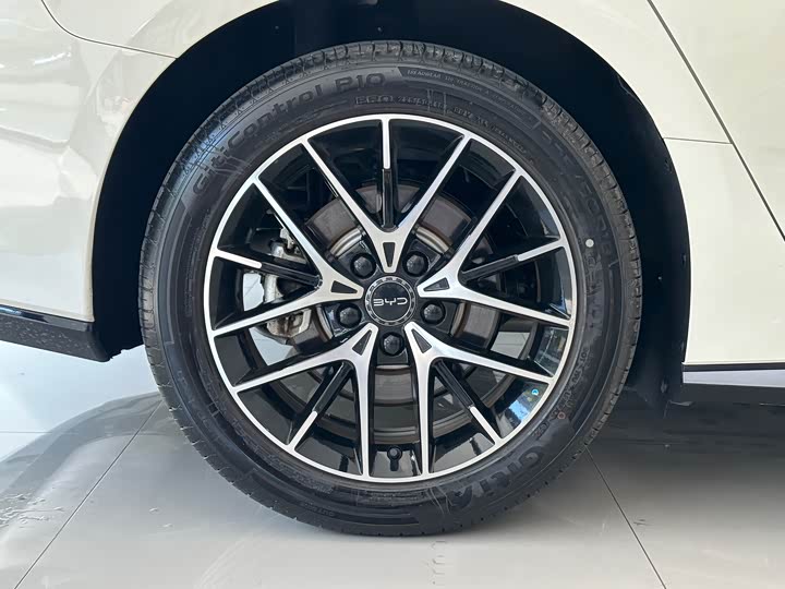 Фото 10 - BYD Seal 07 DM-i Hybrid