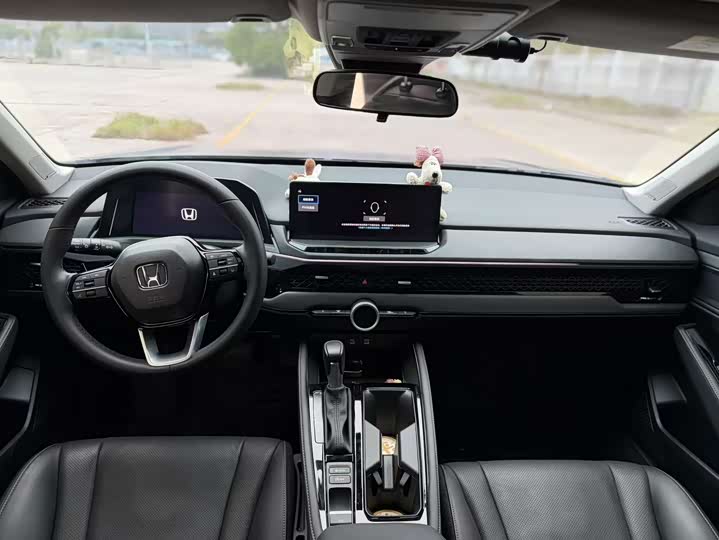 Фото 6 - Honda Accord