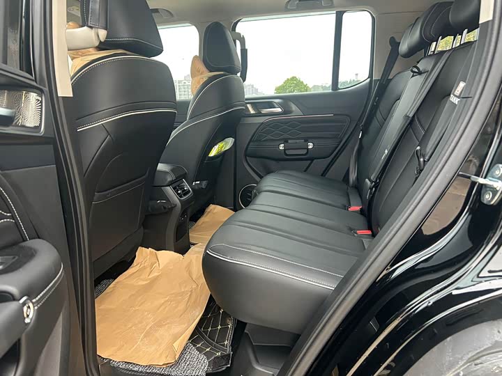 Фото 7 - Tank 300