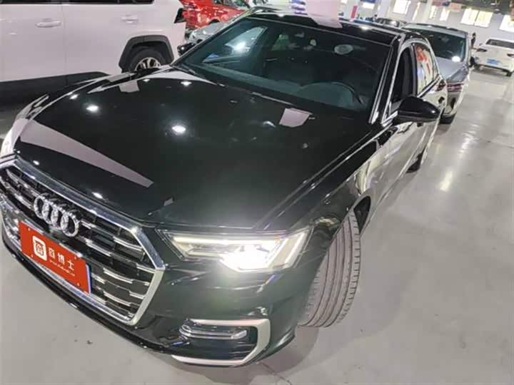 Фото 1 - Audi A6L