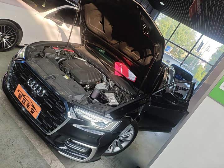 Фото 2 - Audi A6L