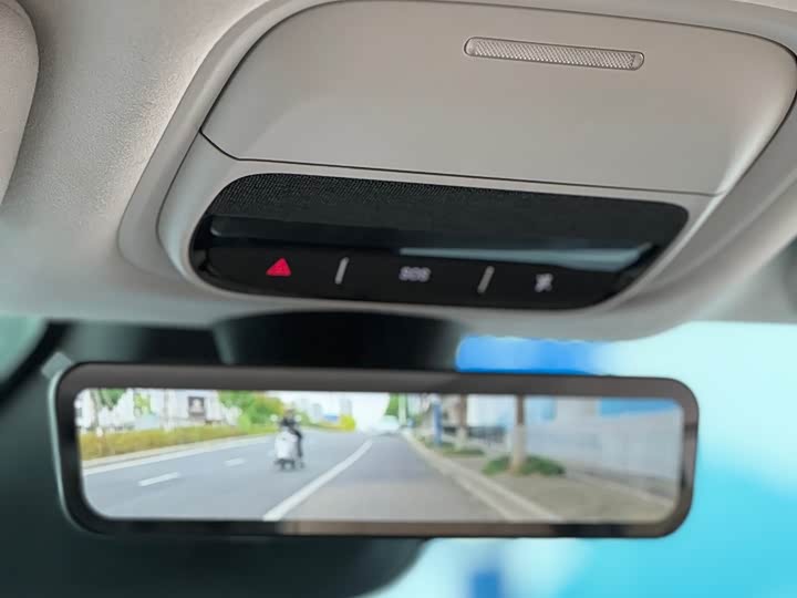 Фото 7 - XPeng X9