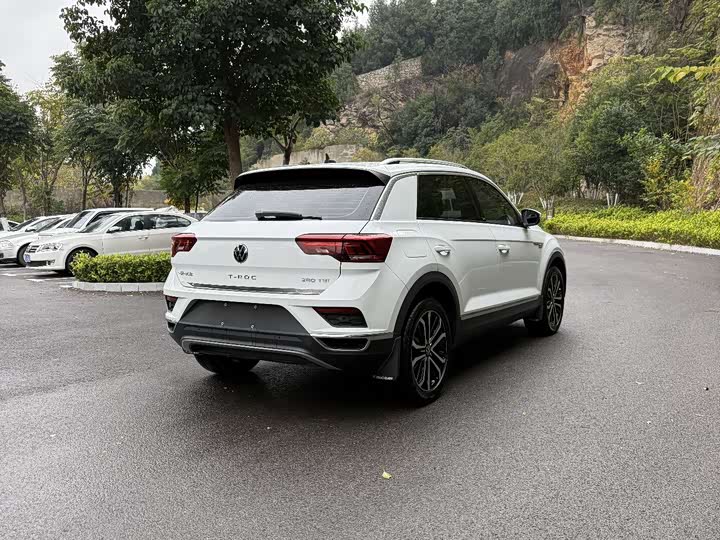 Фото 8 - Volkswagen T-Roc