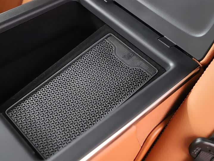 Фото 11 - Mercedes-Benz S-Class