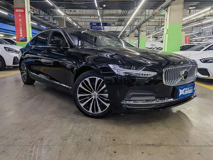 Фото 3 - Volvo S90