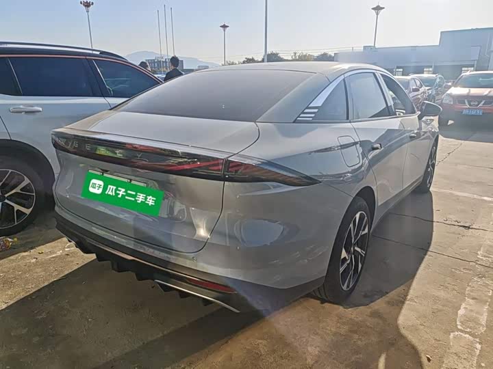 Фото 7 - Geely Galaxy L6