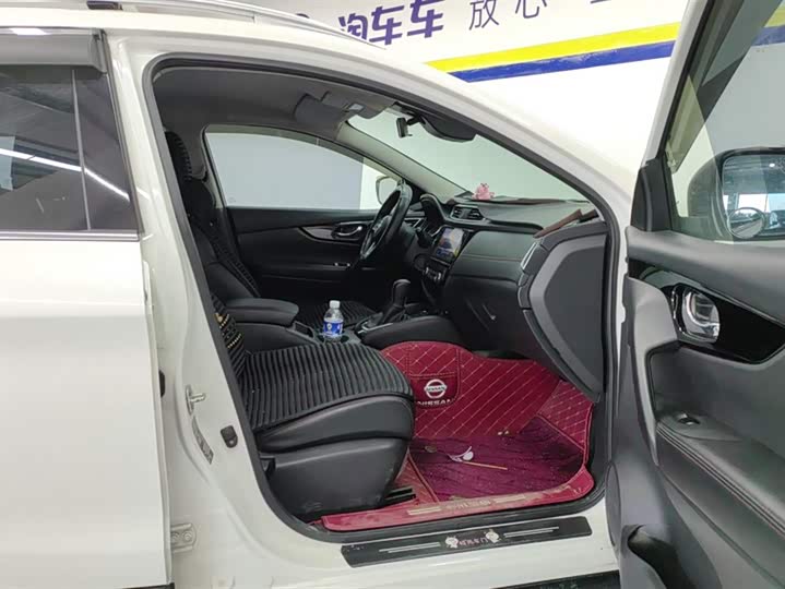 Фото 8 - Nissan Qashqai