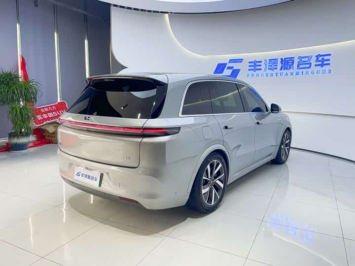 Фото 2 - LiXiang L8