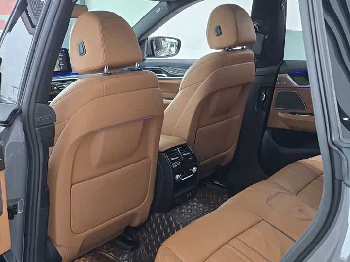 Фото 10 - BMW 6 Series GT