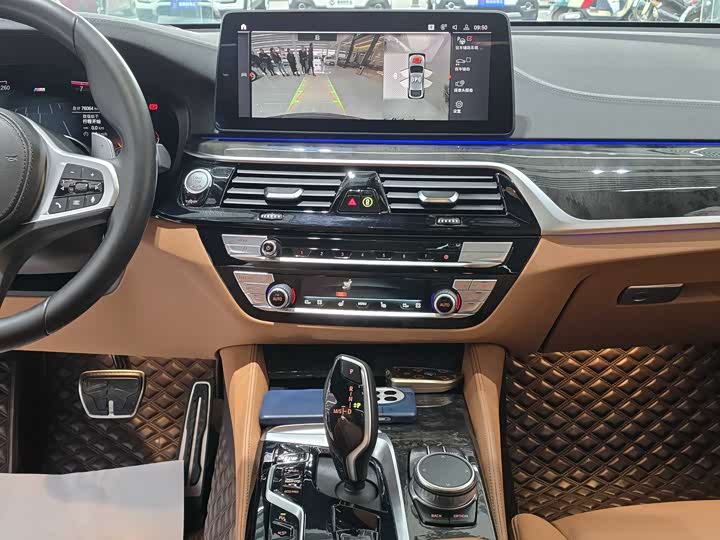 Фото 17 - BMW 6 Series GT