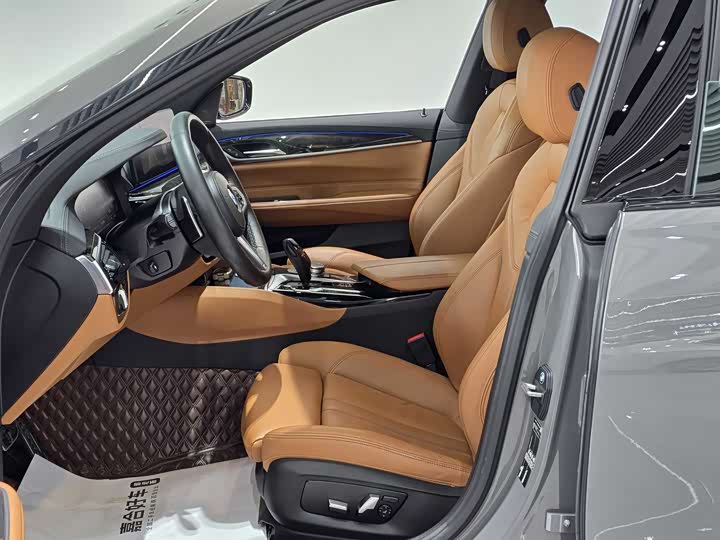 Фото 9 - BMW 6 Series GT