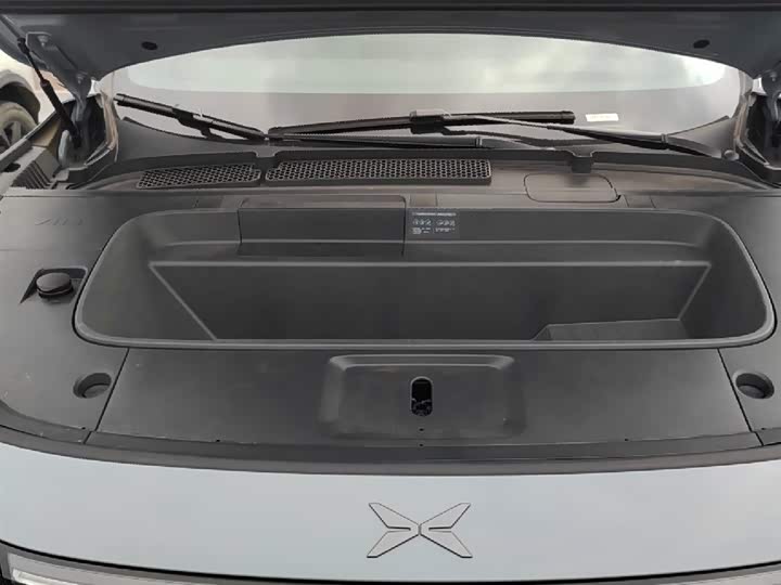 Фото 10 - XPeng G7