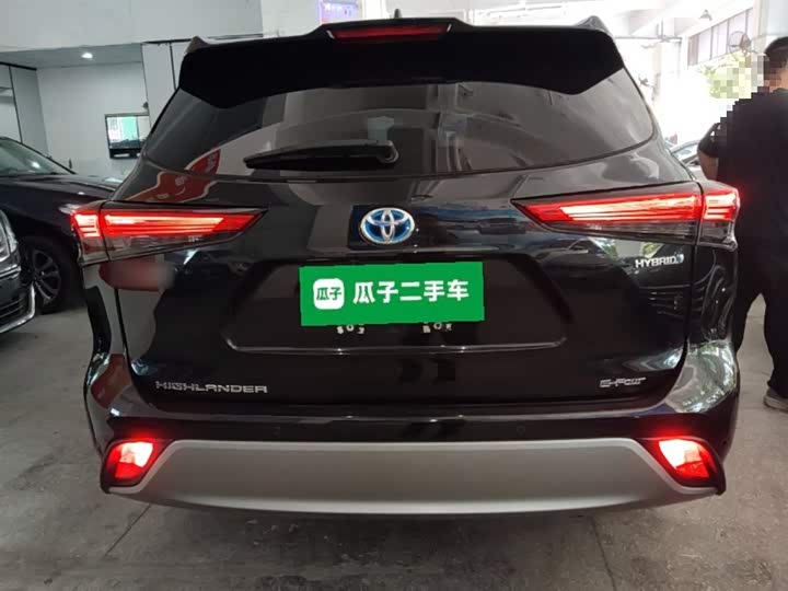 Фото 6 - Toyota Highlander