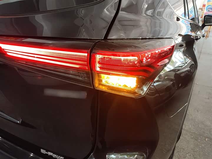 Фото 8 - Toyota Highlander