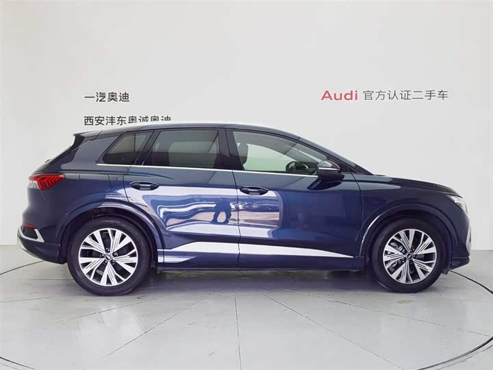 Фото 2 - Audi Q4 e-tron