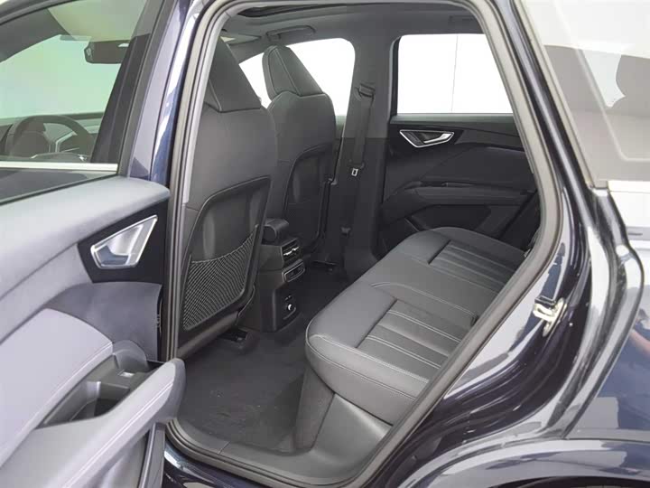 Фото 9 - Audi Q4 e-tron