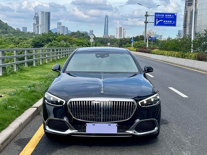 Фото 2 - Mercedes-Benz Maybach S-Class