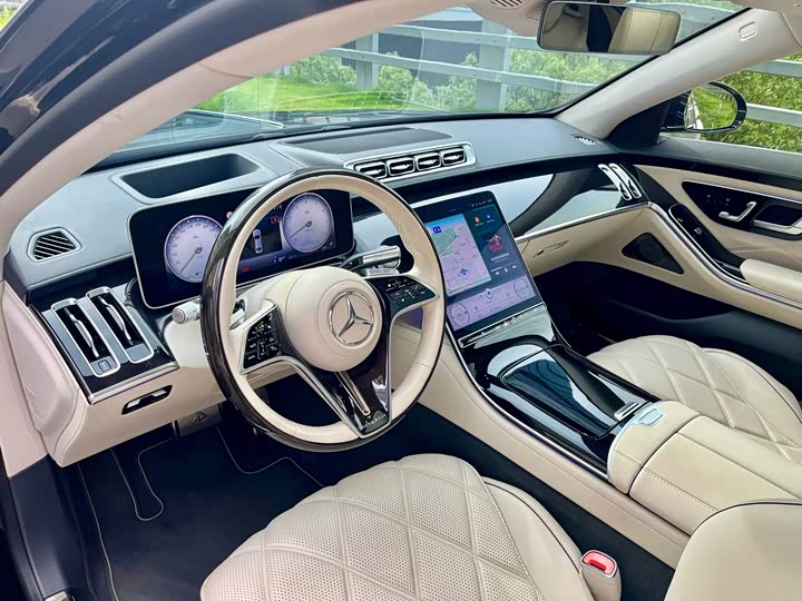 Фото 9 - Mercedes-Benz Maybach S-Class