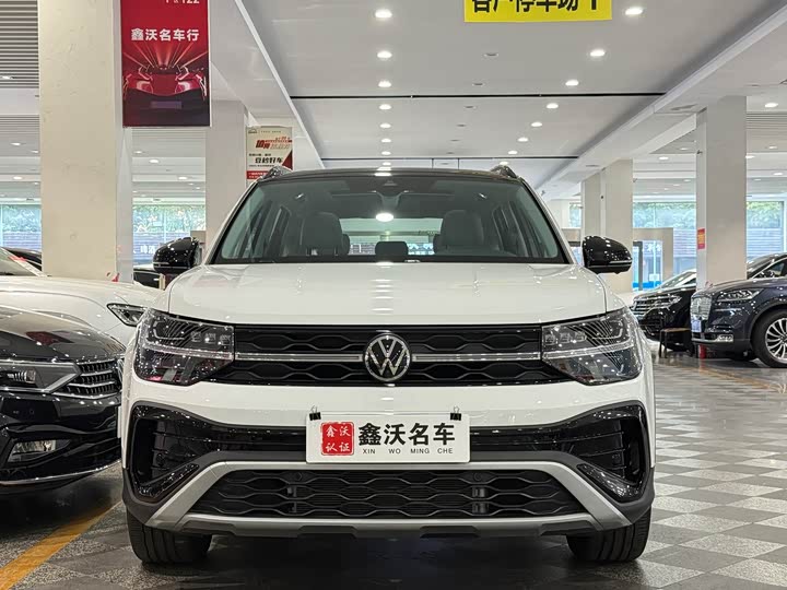 Фото 2 - Volkswagen Tharu