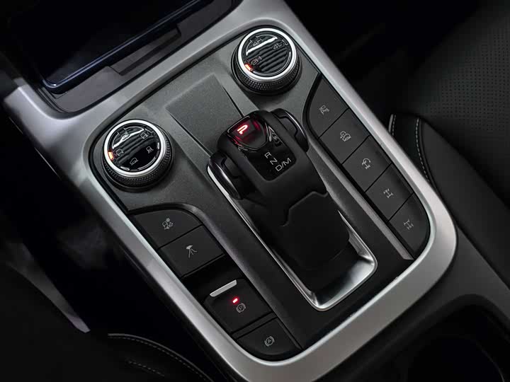 Фото 5 - Tank 300