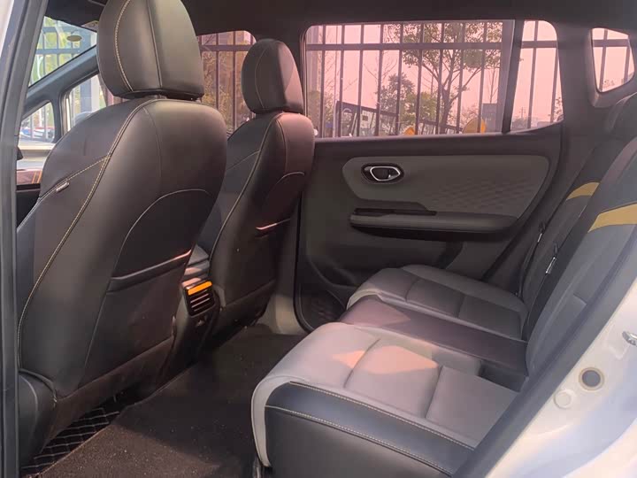 Фото 6 - GAC Aion Y