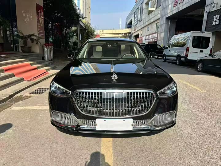 Фото 1 - Mercedes-Benz Maybach S-Class