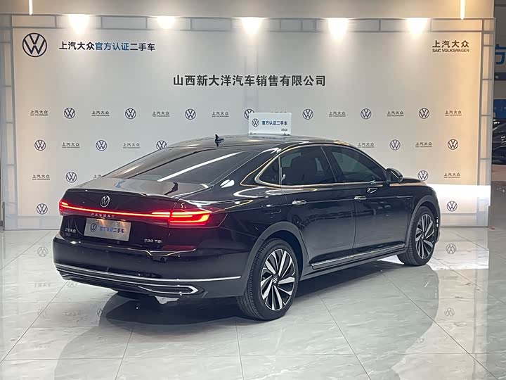 Фото 2 - Volkswagen Passat