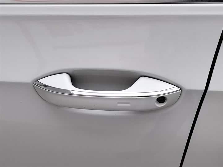 Фото 18 - Volkswagen Golf