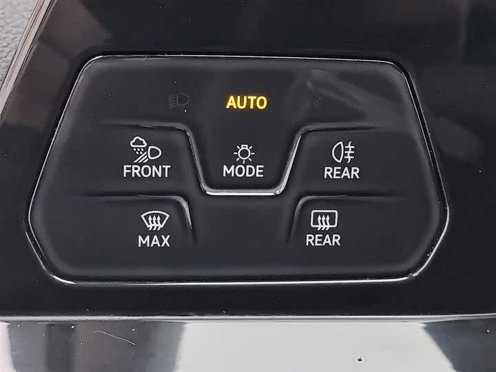 Фото 21 - Volkswagen Golf