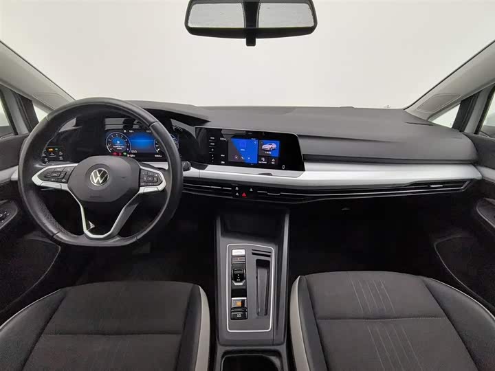 Фото 5 - Volkswagen Golf