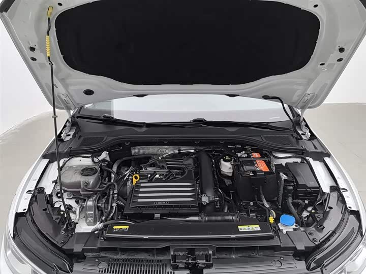 Фото 6 - Volkswagen Golf